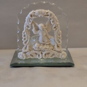 White Resin Angel Decorative Plaque for Home Art